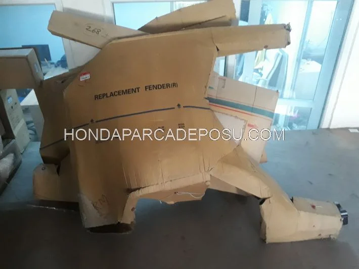 Honda Crv Sağ Arka Çamurluk 2014 2015 2016 2017 Model